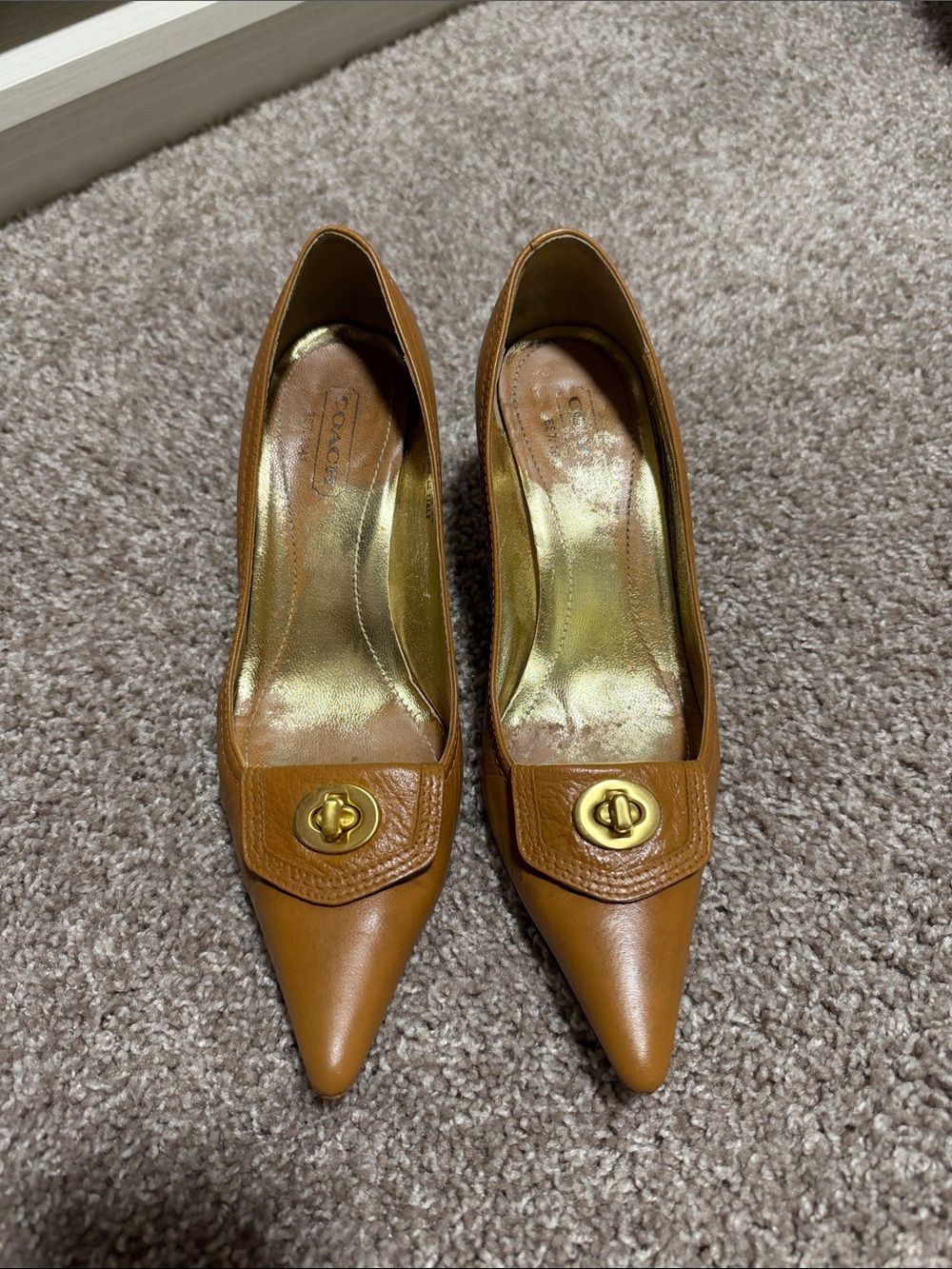 COACH Cognac Leather Pointed-Toe Pumps with Gold Turnlock